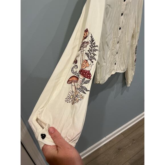 Thorn & Fable Frog & Mushroom Long Sleeve Shirt Size M Butterfly Coquette Kawaii - Picture 9 of 11